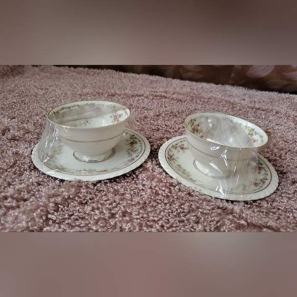 1960's- 2 Tea cup Set Princess Chalfonte Czechoslovakia Floral, Gold Trim - Picture 3 of 5